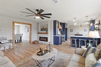 2703 Wilshire Cir, Pearland, TX 77581