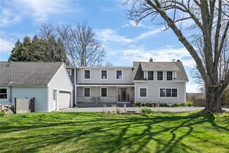 440 Long Hwy, Little Compton, RI 02837