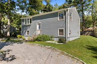 36 Lake View Cir, Chepachet, RI 02814