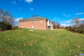 105 Squirrel Path, Stanardsville, VA 22973