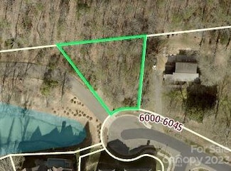 6045 Old Providence Ln, Charlotte, NC 28226