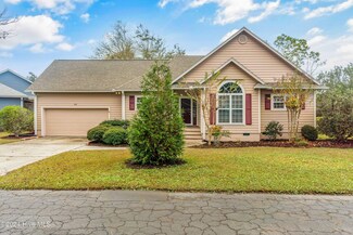 4141 Ashdon Place SE, Southport, NC 28461