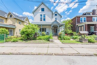 153 Comrie Ave, Braddock, PA 15104