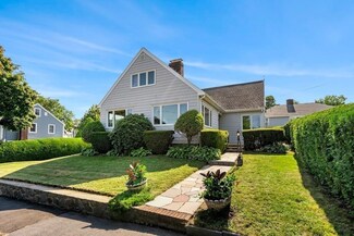 4 Kenneth Rd, Marblehead, MA 01945