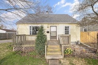 913 Willow St, Mishawaka, IN 46545