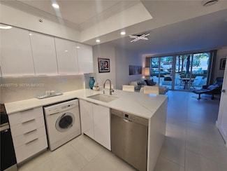 2501 S Ocean Dr Unit L17 (available Dec 9, Hollywood, FL 33019