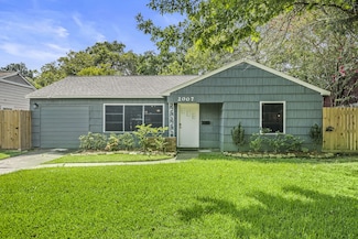 2007 Harding St, Pasadena, TX 77502