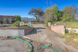 235 W Poppyfields Dr, Altadena, CA 91001