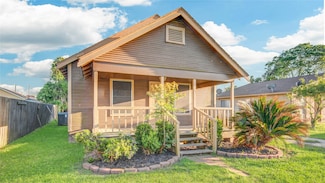 226 E Alabama St, Brazoria, TX 77422