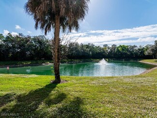 321 Robin Hood Cir Unit 102, Naples, FL 34104