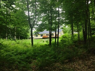 196 Hilltop Dr, Randolph Center, VT 05061