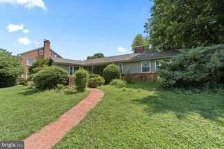 2631 S Ives St, Arlington, VA 22202