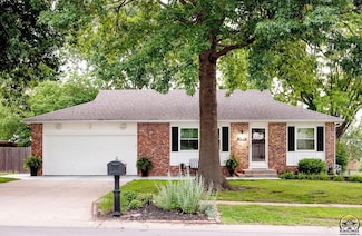 6524 SW 25th St, Topeka, KS 66614