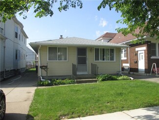 132 Stratford Rd, Buffalo, NY 14216