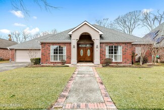 121 Kristen Ln, Lafayette, LA 70508