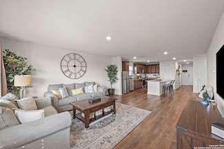 6307 Willow Point Blvd, San Antonio, TX 78219