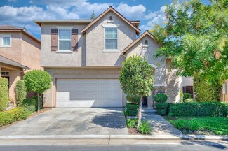 4062 W Pear Tree Ln, Fresno, CA 93722