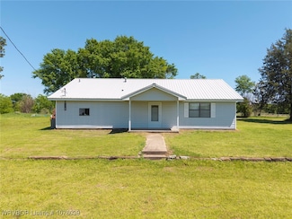 469517 E 1060 Rd, Muldrow, OK 74948