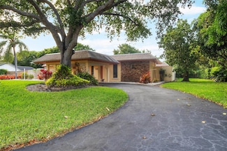 8261 SW 186th St, Cutler Bay, FL 33157