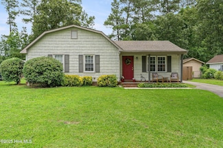 225 Candlewood Dr, Wilmington, NC 28411