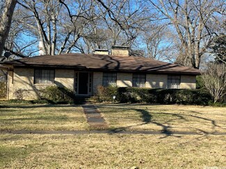 306 Court St, Dumas, AR 71639