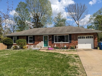 2604 Jonathan Dr, Saint Louis, MO 63125