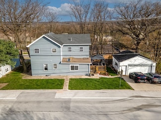711 Illinois St, Lemont, IL 60439