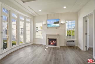 228 S Reeves Dr Unit C, Beverly Hills, CA 90212