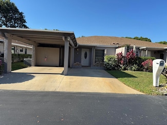 6828 Moonlit Dr, Delray Beach, FL 33446