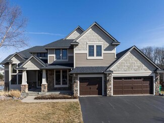 6424 Shadyview Ln N, Osseo, MN 55311