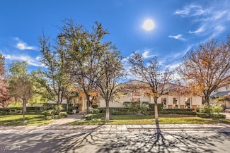9805 Winter Palace Dr, Las Vegas, NV 89145