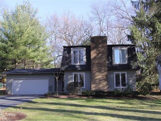2925 Vincent Rd, Silver Lake, OH 44224
