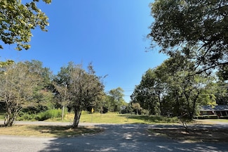 1020 Troy Ave, Dyersburg, TN 38024