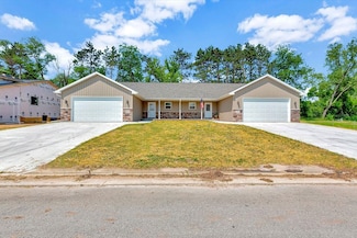 2123 Abbey Rd, Royalton, WI 54961