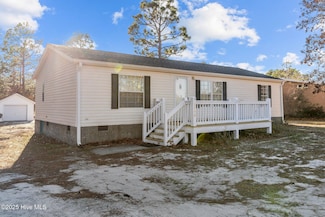 1198 Fifty Lakes Dr, Southport, NC 28461
