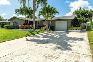 4370 Flax Ct, Palm Beach Gardens, FL 33410