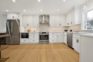 91 Staniford St Unit 2, Auburndale, MA 02466