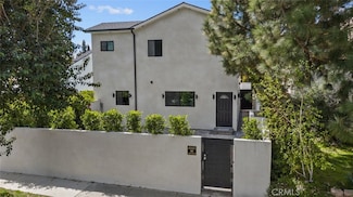 6245 N Mclaren, Woodland Hills, CA 91367