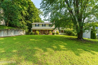 9 Arbor View Dr, Ballston Lake, NY 12019