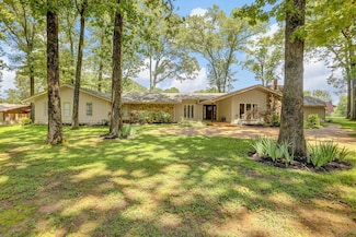 9400 Forestwood Rd, Germantown, TN 38138