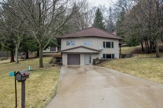 8770 Sherwood Forest Ln, Cross Plains, WI 53528