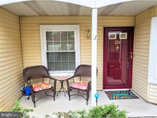 224 Mill Run Ct Unit 295, Hightstown, NJ 08520
