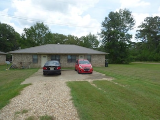 1000 Lucas Ln, McComb, MS 39648