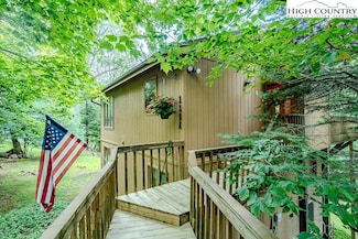 111 Charter Hills Rd, Beech Mountain, NC 28604