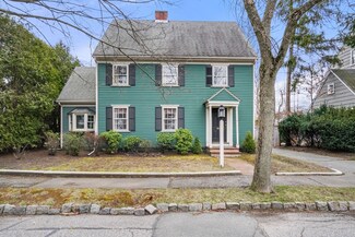17 Mckinnon Ave, Milton, MA 02186
