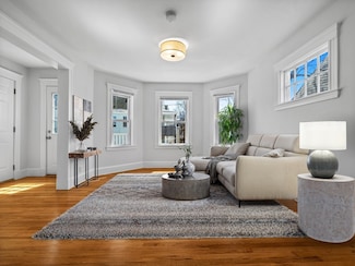 43 Dalrymple St Unit 3, Jamaica Plain, MA 02130