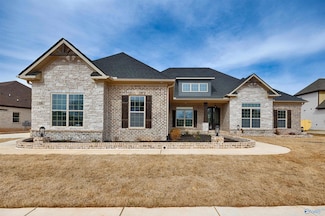 106 Montcliff Dr, Madison, AL 35756
