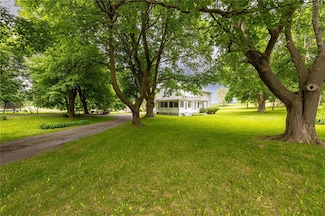 7681 State Route 5 and 20, Bloomfield, NY 14469
