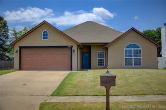 11968 S 270th Ave E, Coweta, OK 74429