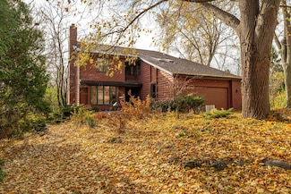 1705 Camelot Dr, Madison, WI 53705